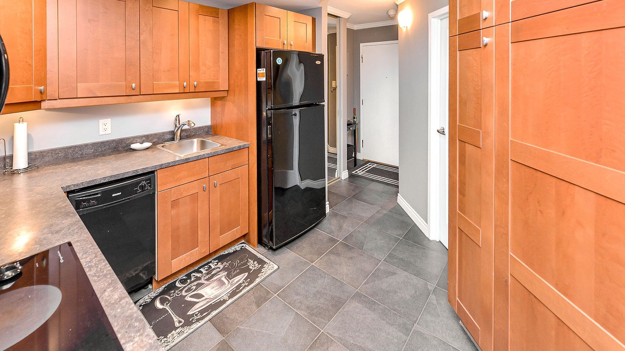 Photo of Kitchen in James Bay