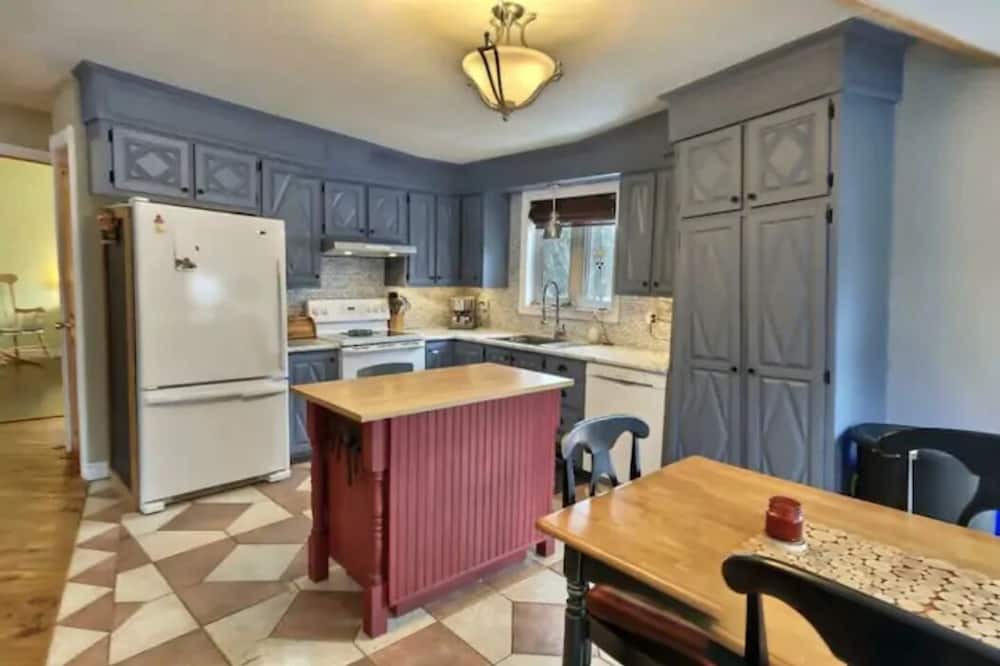 Photo of Kitchen in Sainte-Emelie