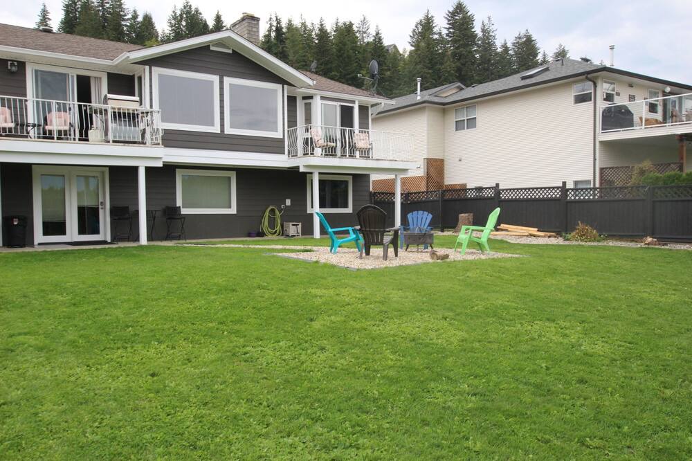Photo of Outdoor in Blind Bay