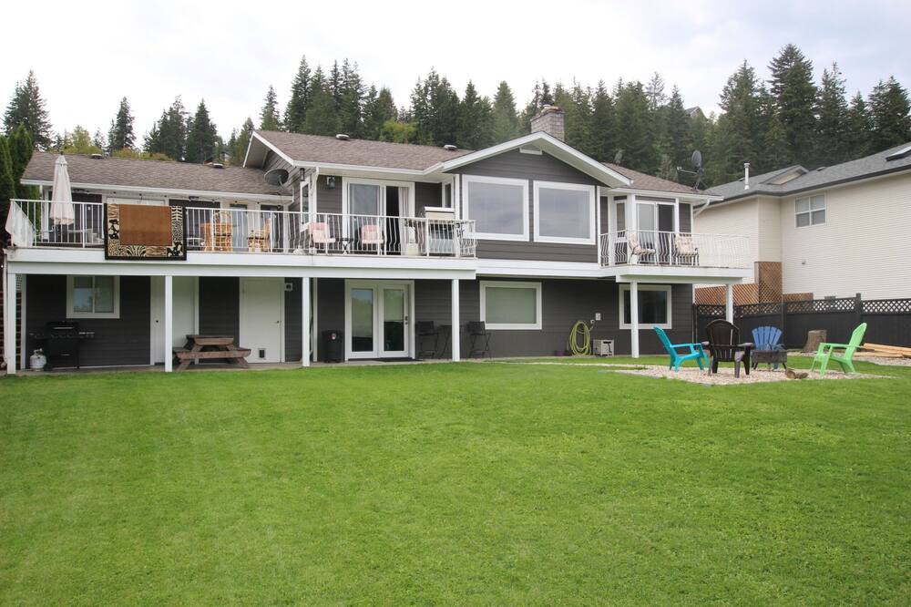 Photo of Outdoor in Blind Bay