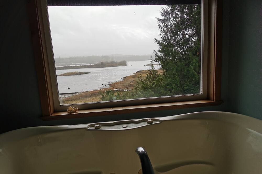 Photo of Bathroom in Ucluelet