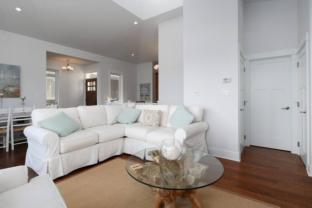 Photo of Livingroom in Sooke