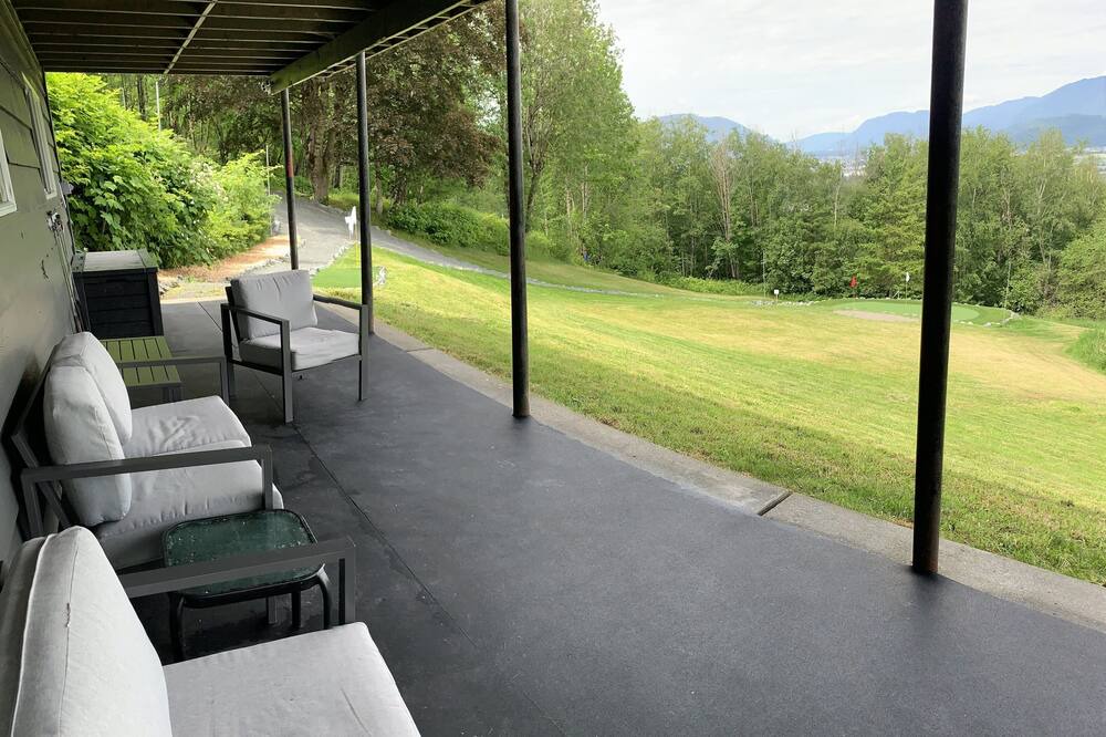 Photo of Patio Balcony in Lindell Beach