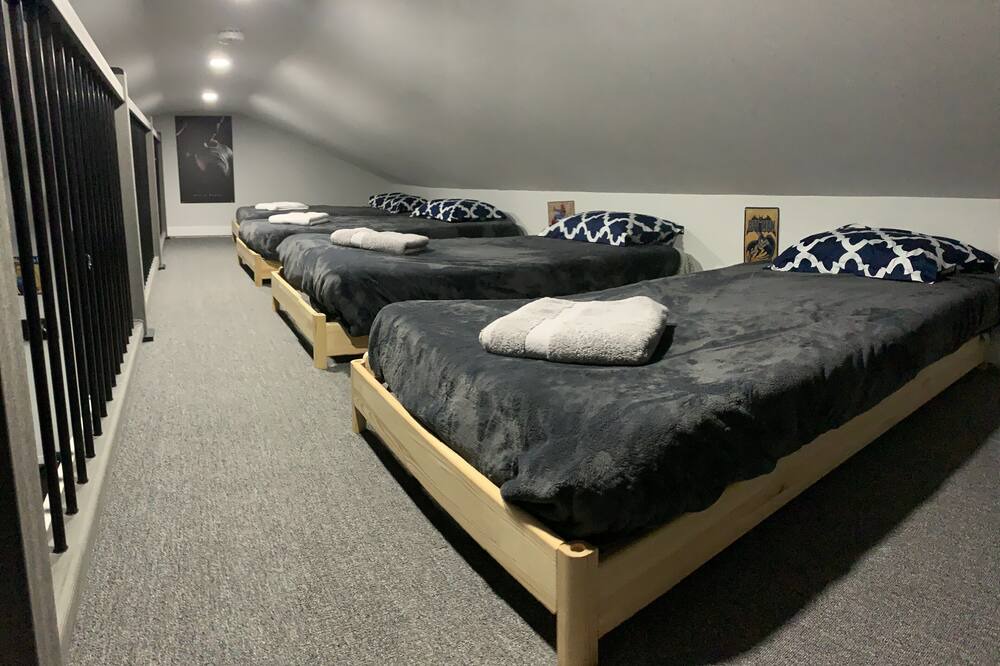 Photo of Bedroom in Lindell Beach