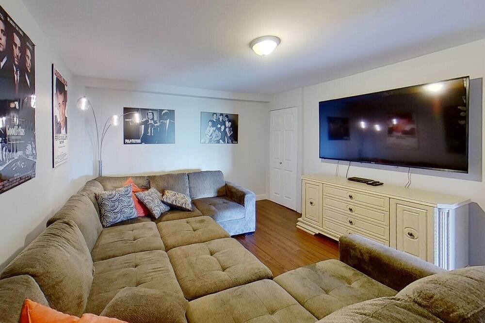 Photo of Livingroom in Lindell Beach