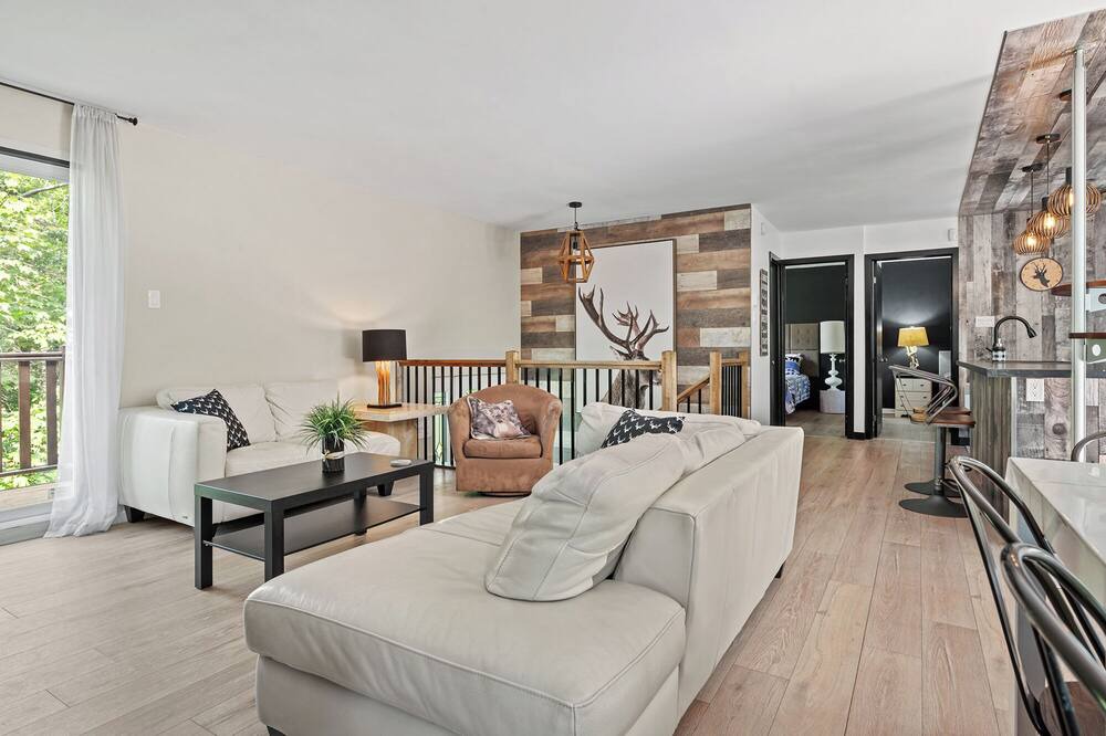 Photo of Livingroom in Stoneham