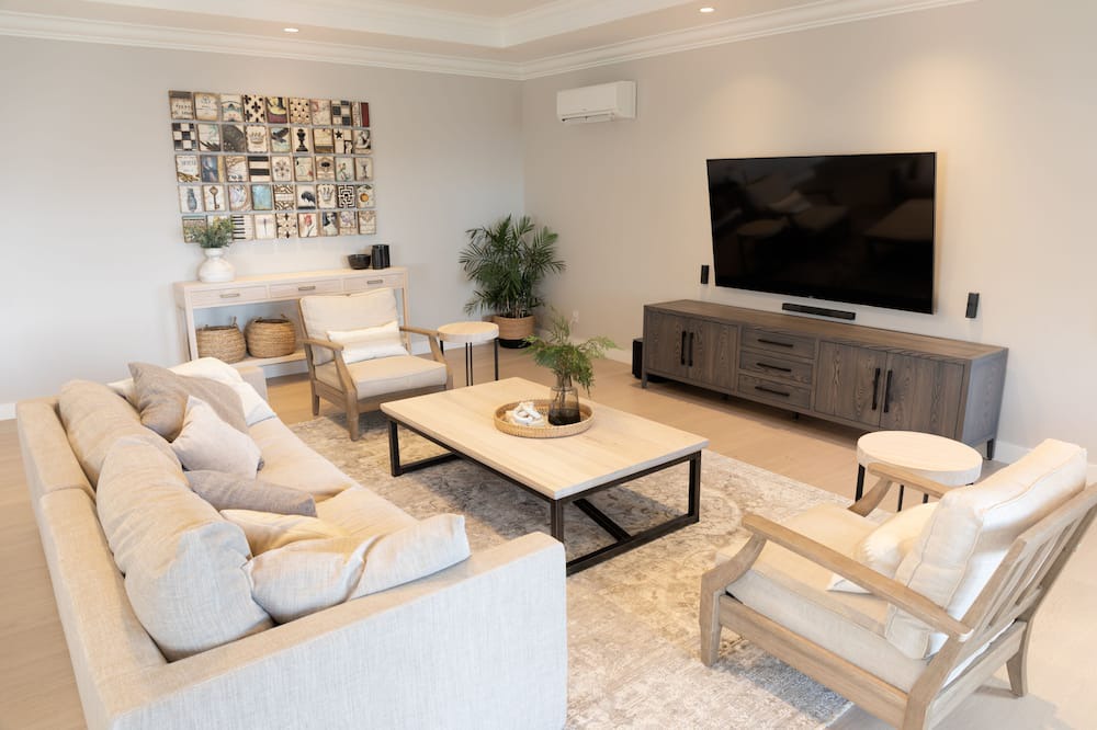 Photo of Livingroom in Lions Bay