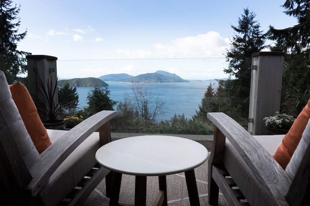 Photo of Patio Balcony in Lions Bay