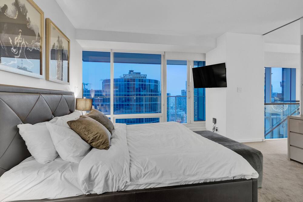 Photo of Bedroom in Coal Harbour