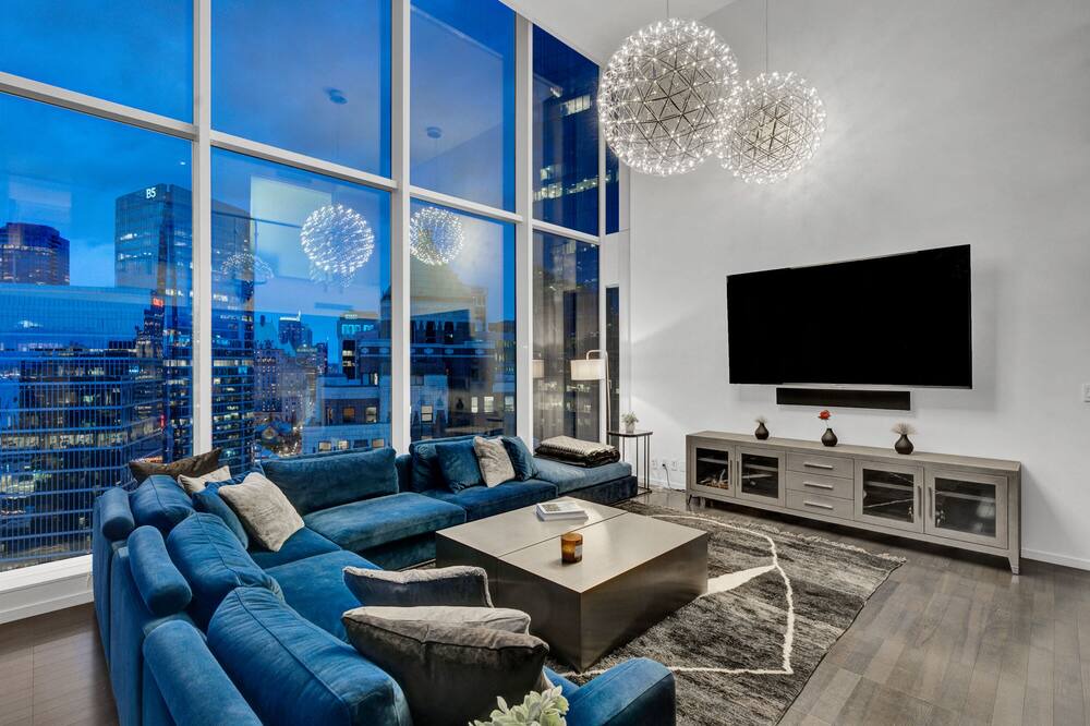 Photo of Livingroom in Coal Harbour