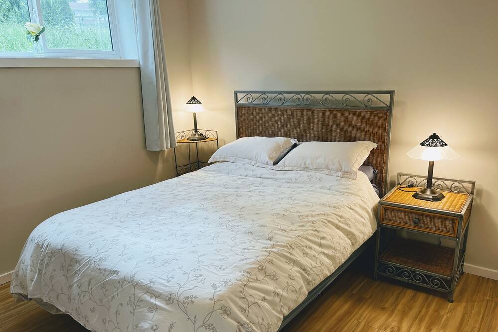 Photo of Bedroom in Saanichton