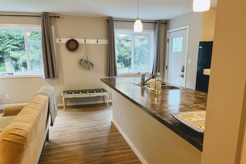 Photo of Bedroom in Saanichton