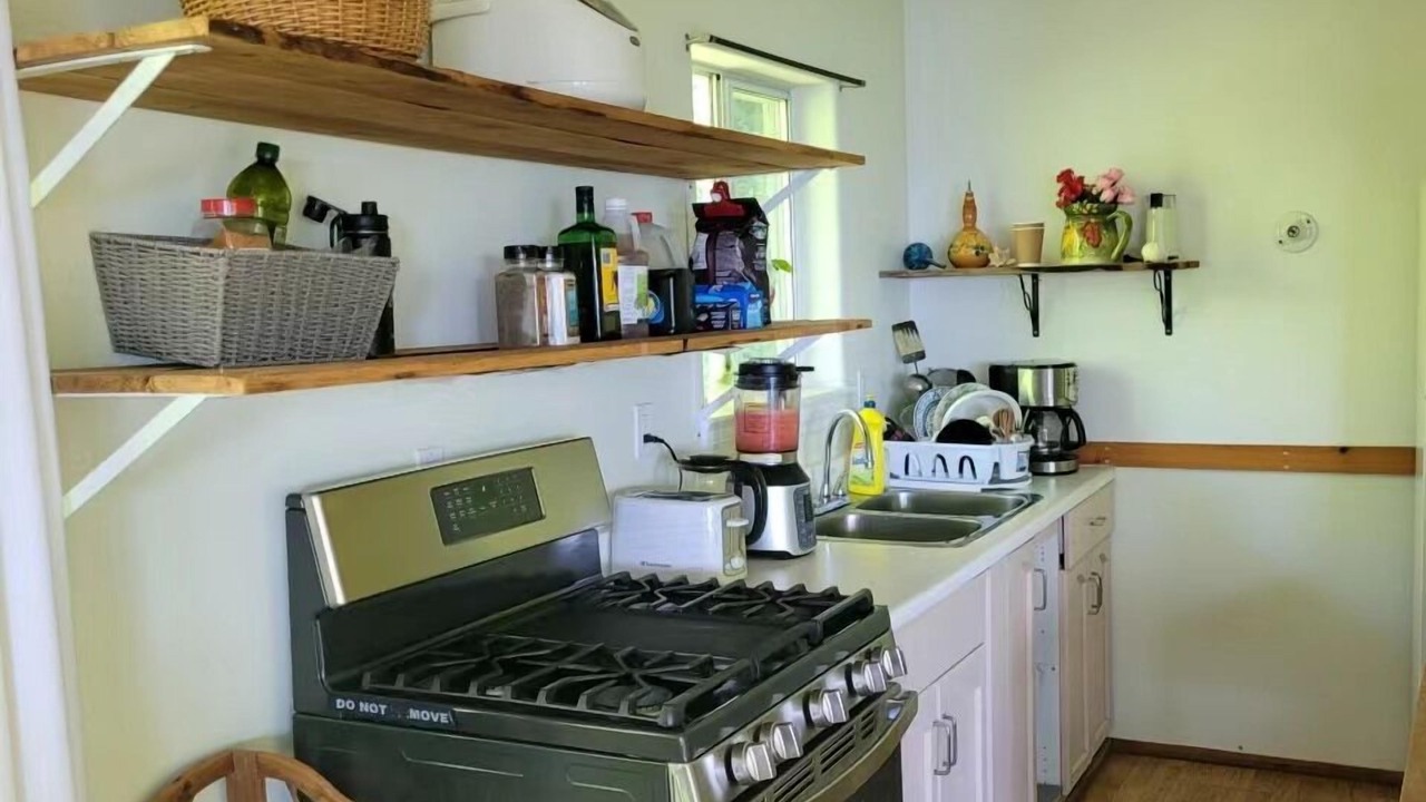 Photo of Kitchen in Sliammon