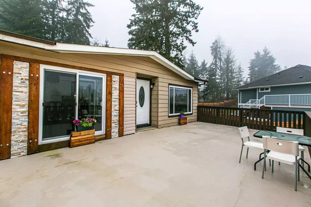 Photo of Patio Balcony in Union Bay