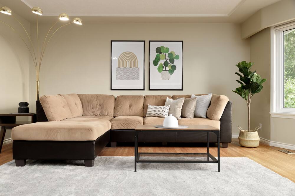 Photo of Livingroom in Upper Lonsdale