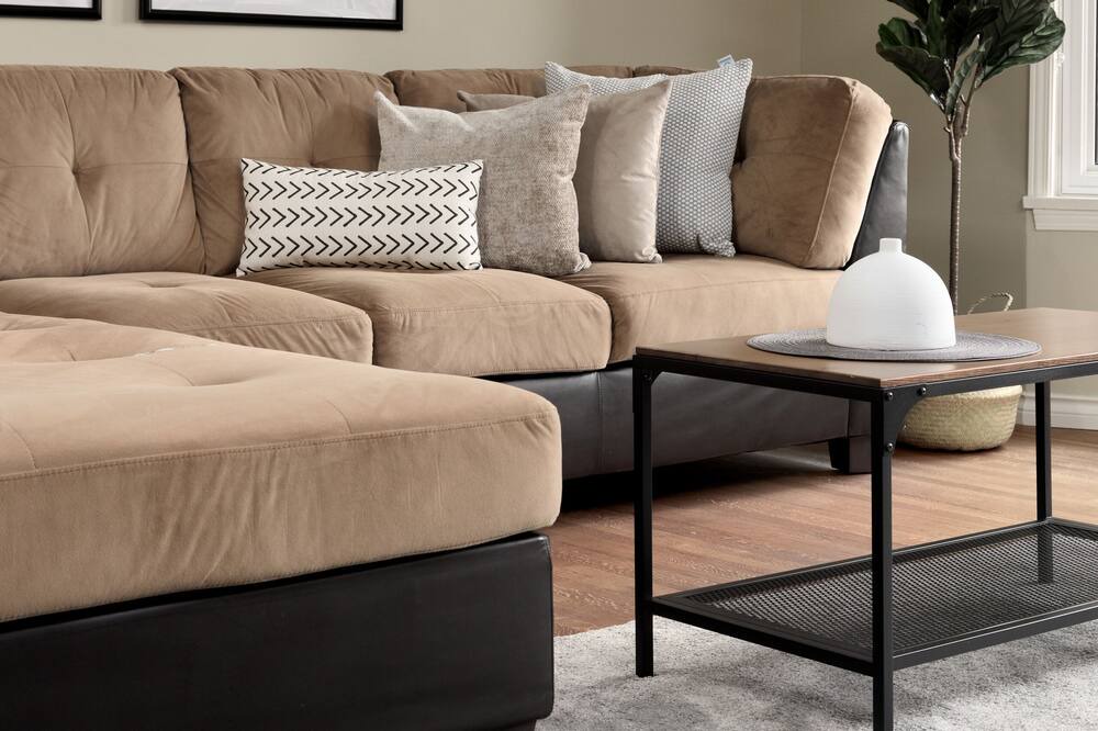 Photo of Livingroom in Upper Lonsdale