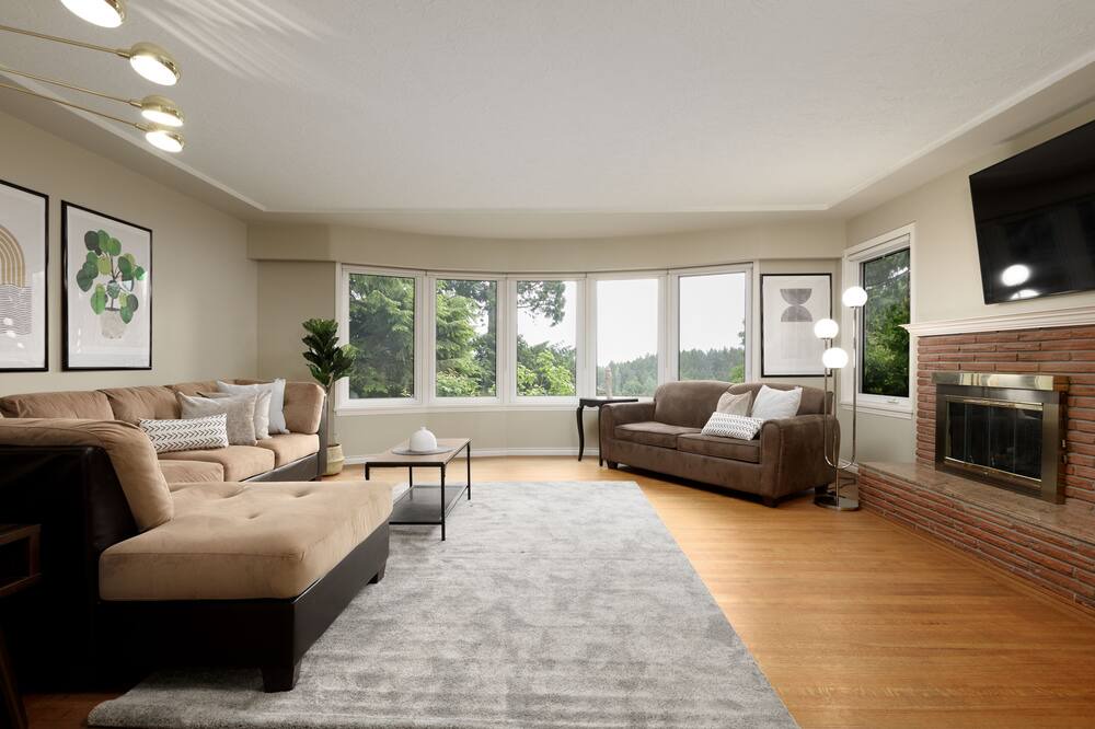 Photo of Livingroom in Upper Lonsdale
