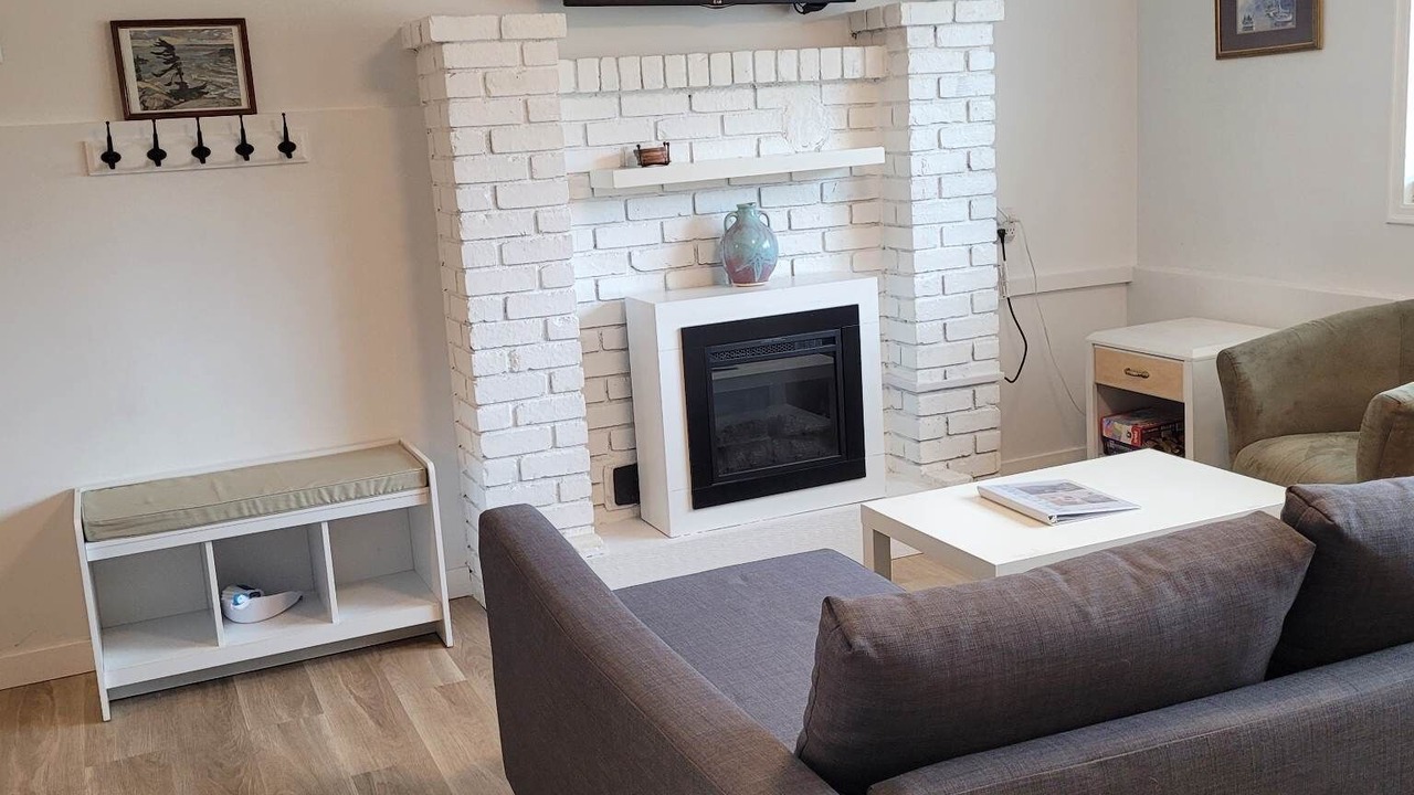 Photo of Livingroom in Saanichton