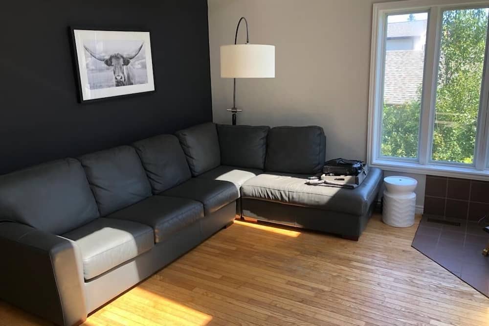Photo of Livingroom in Middleton