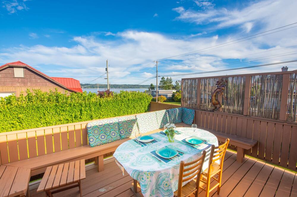 Photo of Patio Balcony in Campbell River