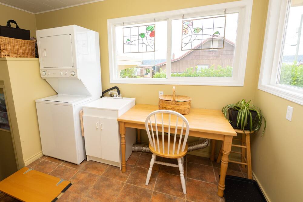 Photo of Bedroom in Campbell River