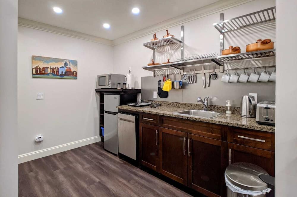 Photo of Kitchen in Canyon Heights