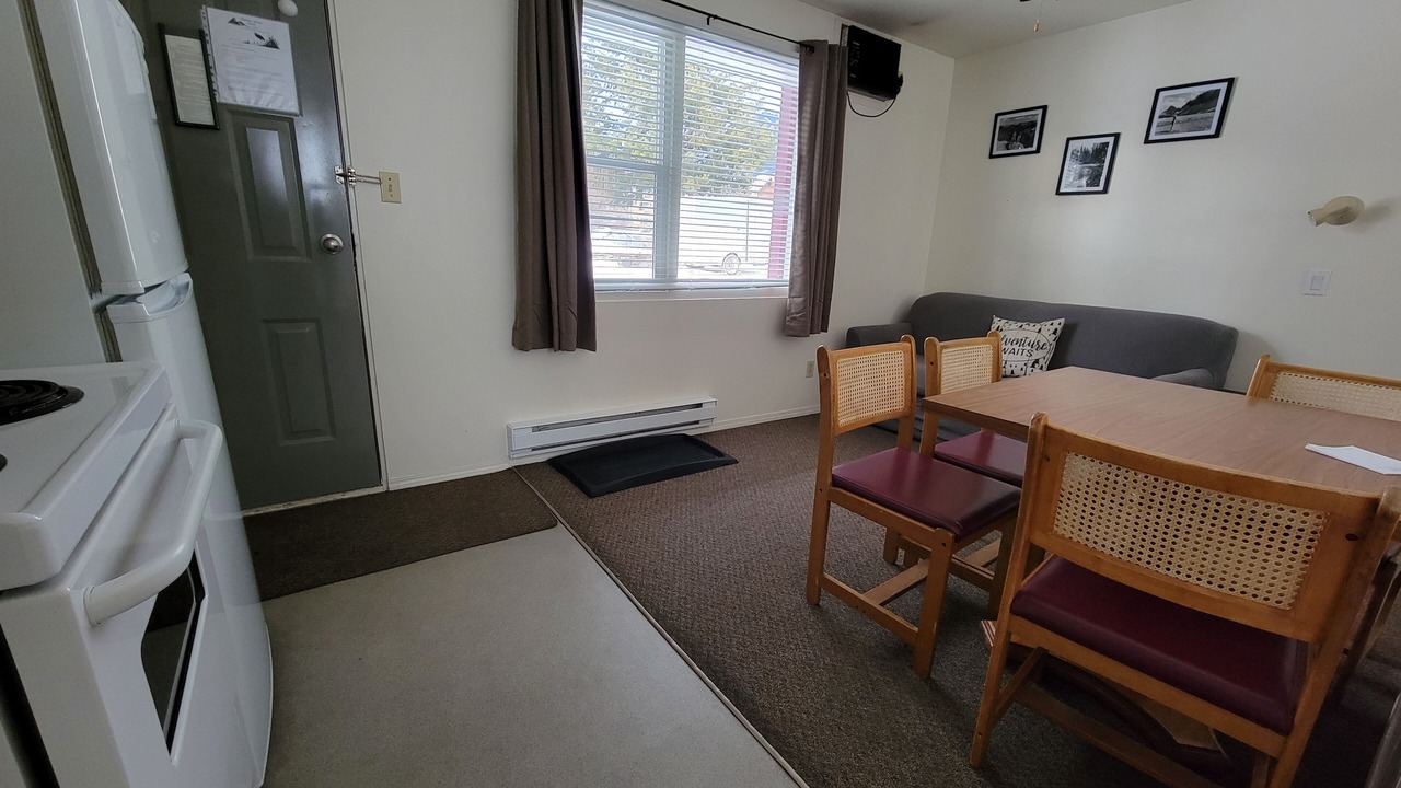 Photo of Bedroom in Radium Hot Springs