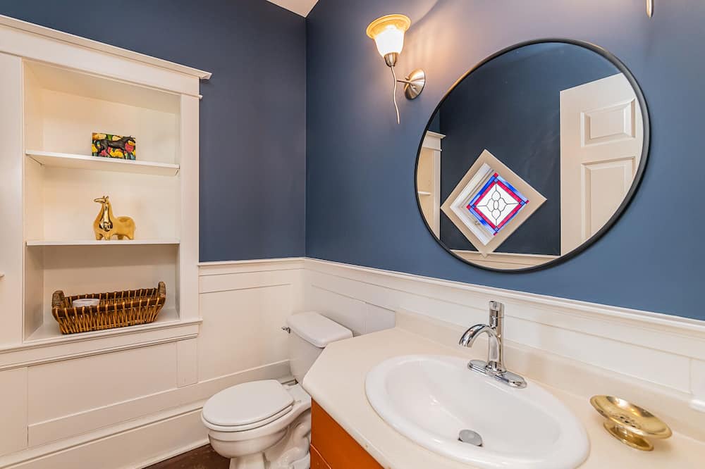Photo of Bathroom in Victoria
