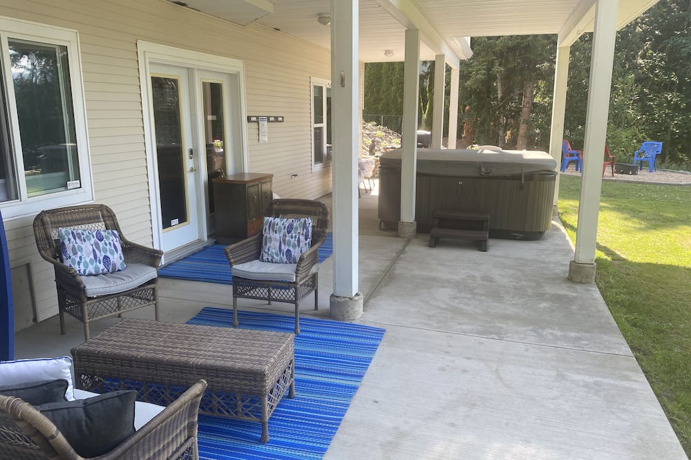 Photo of Patio Balcony in Blind Bay