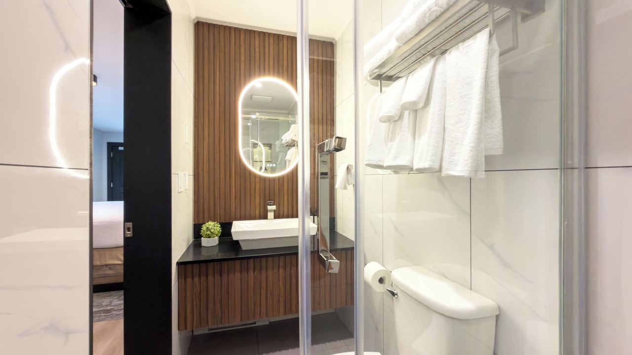 Photo of Bathroom in South Clearbrook