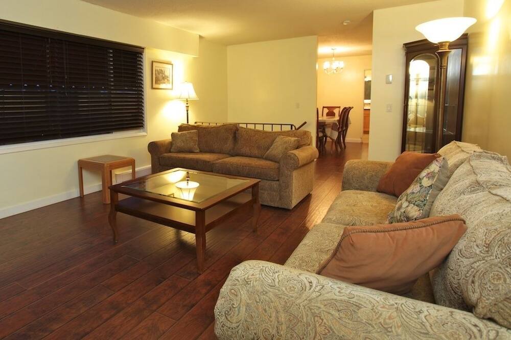 Photo of Bedroom in Cordova Bay