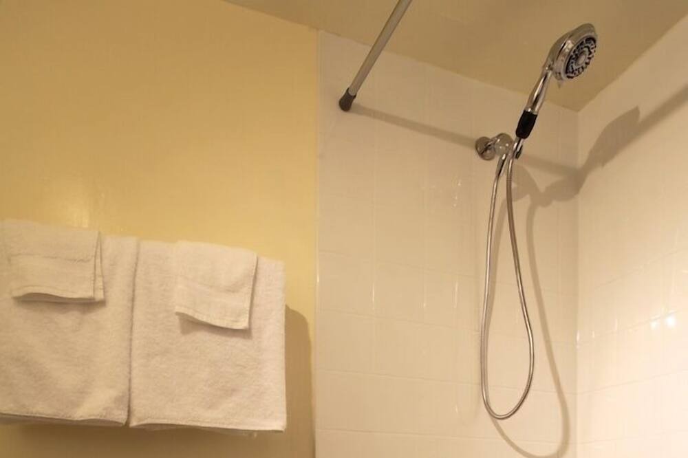 Photo of Bathroom in Cordova Bay