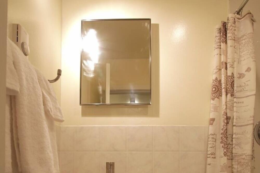 Photo of Bathroom in Cordova Bay