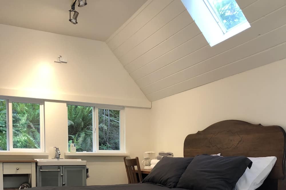 Photo of Bedroom in Salt Spring Island
