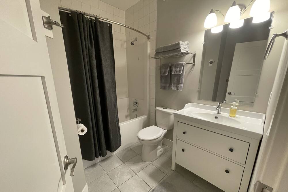 Photo of Bathroom in Black Mountain