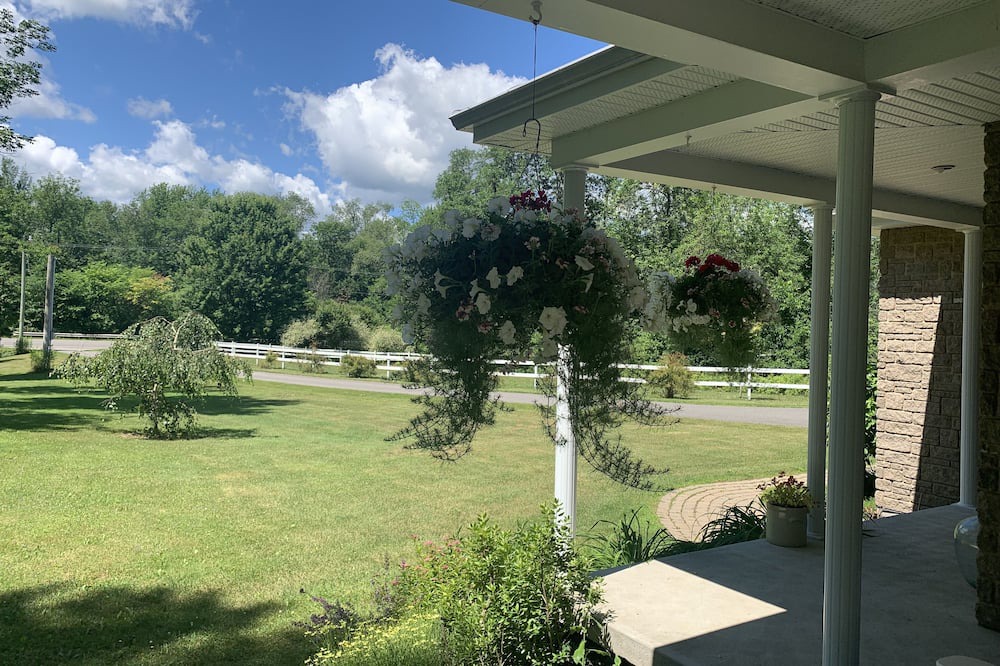 Photo of Outdoor in Cedarville