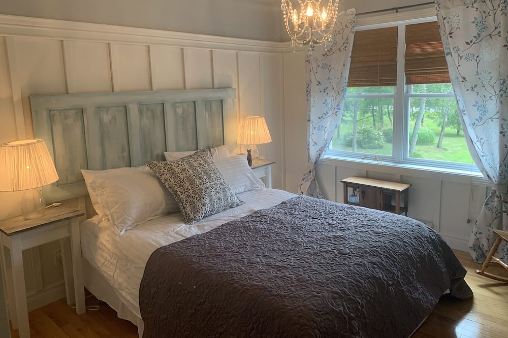 Photo of Bedroom in Cedarville