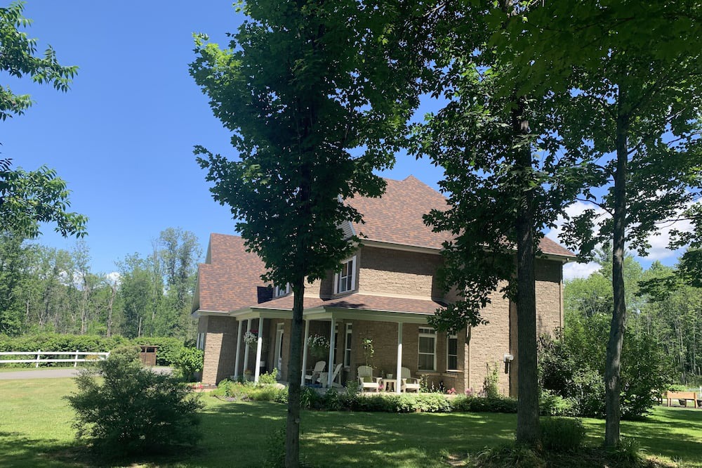Photo of Outdoor in Cedarville