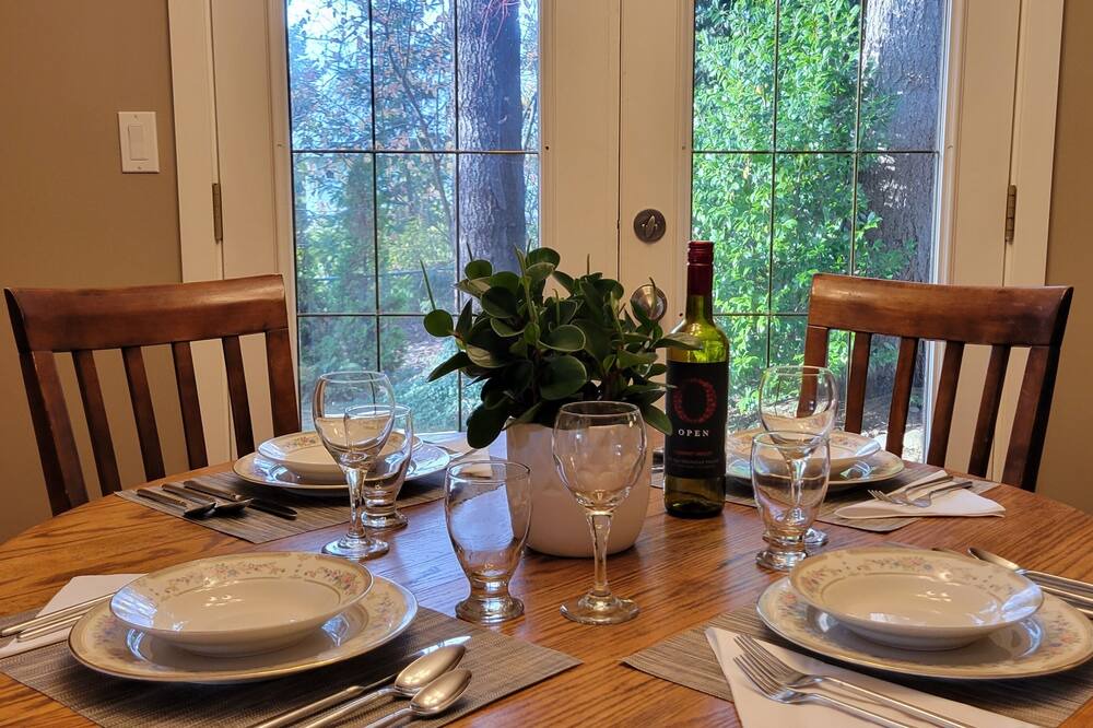 Photo of Kitchen in Courtenay