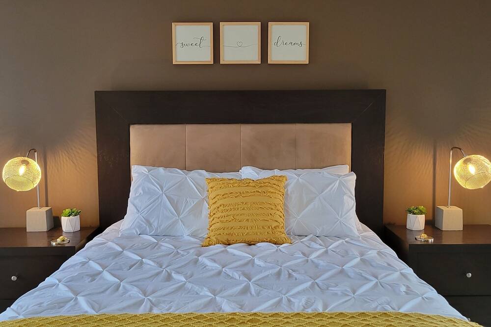 Photo of Bedroom in Courtenay