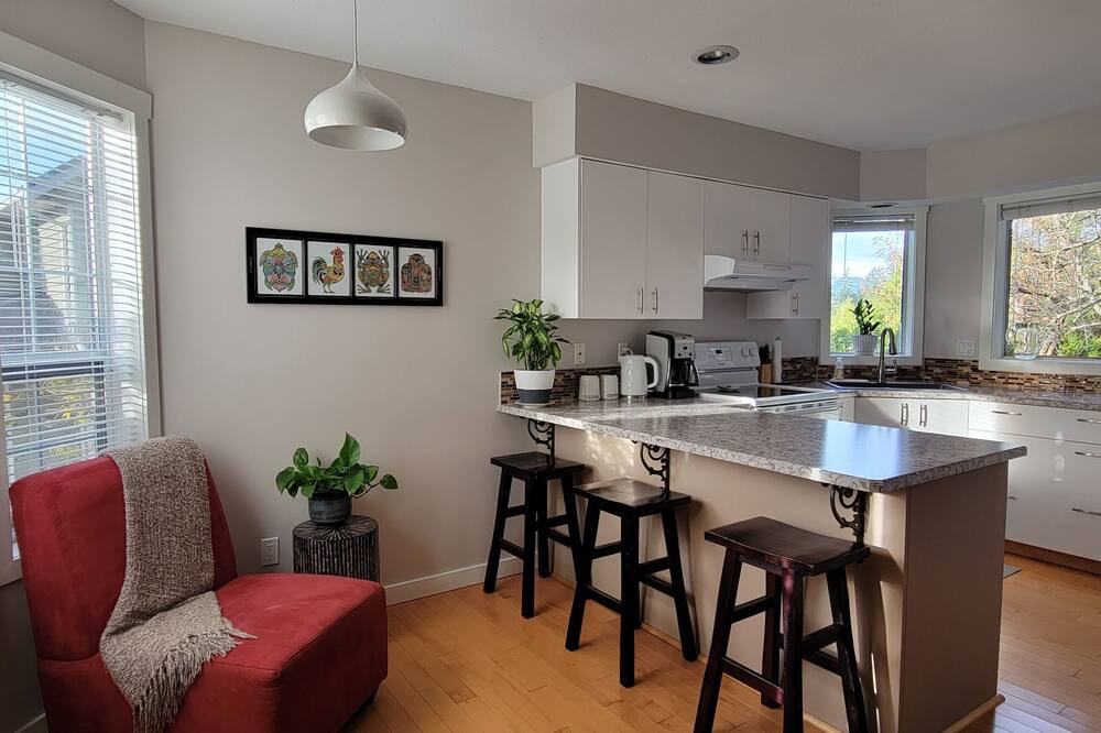 Photo of Kitchen in Courtenay