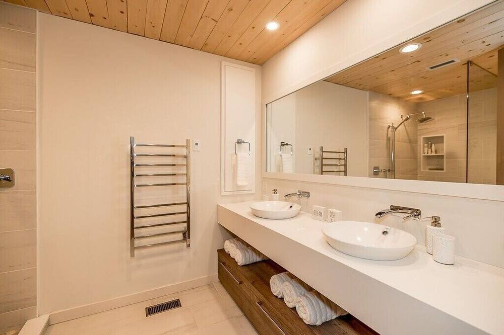 Photo of Bathroom in Ramara