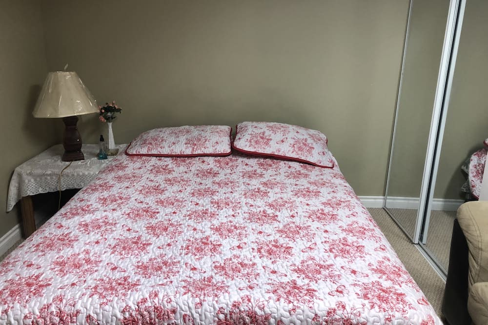 Photo of Bedroom in Thompson