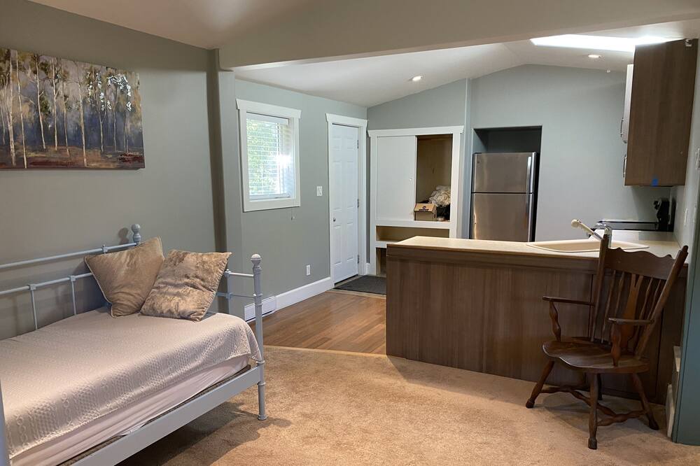 Photo of Bedroom in Cordova Bay