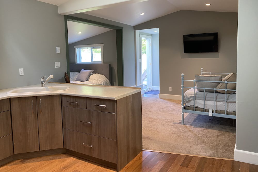 Photo of Bedroom in Cordova Bay
