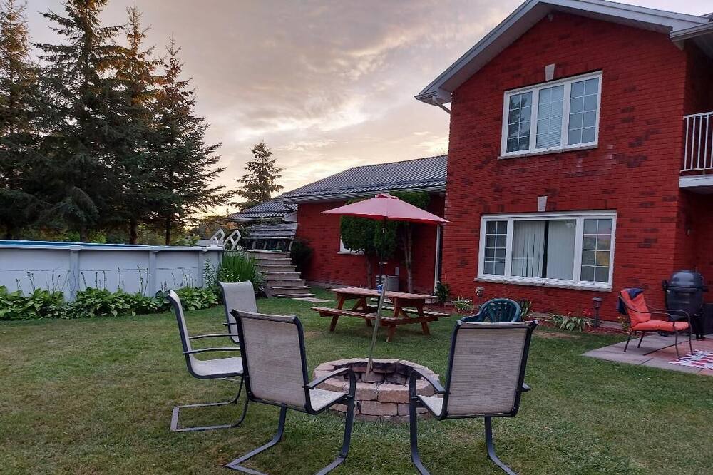 Photo of Outdoor in Leeds and the Thousand Islands
