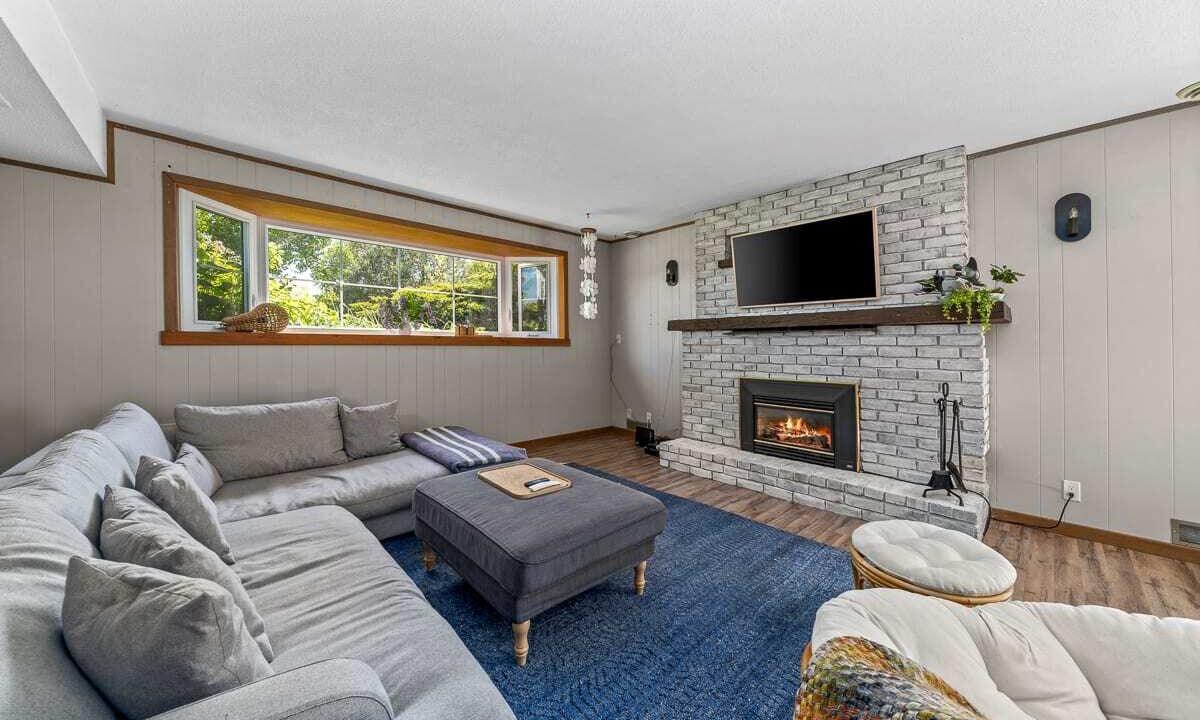 Photo of Livingroom in Picton