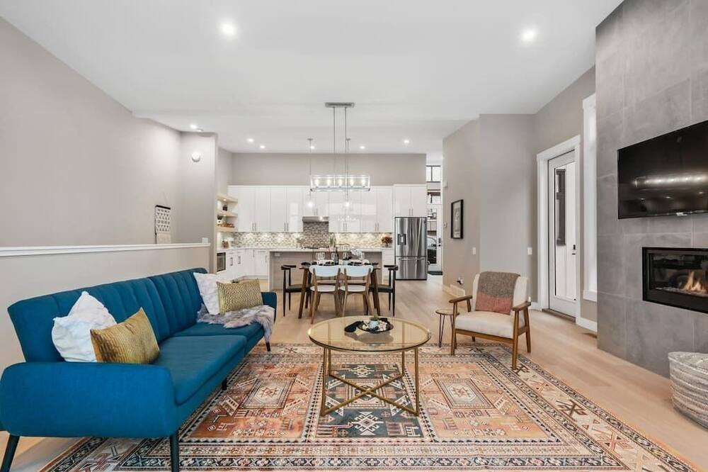 Photo of Livingroom in McKinley