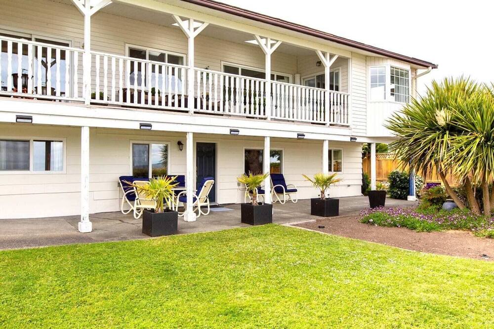 Photo of Outdoor in Victoria