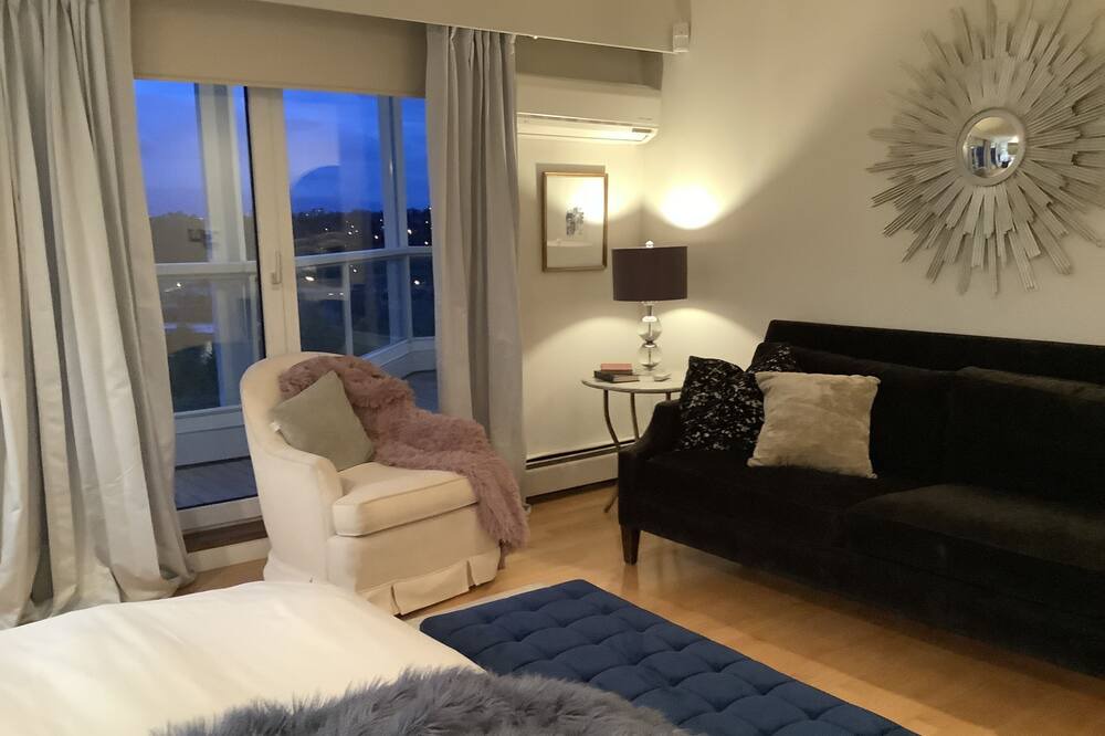 Photo of Bedroom in West Side